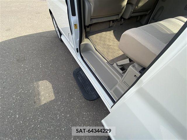 Suzuki EVERY WAGON 2020-05 380353-18