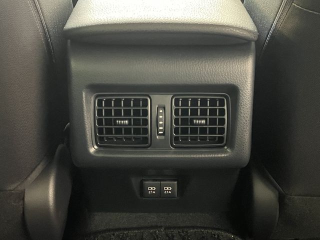 Toyota CAMRY HYBRID 2018-06 20913-20