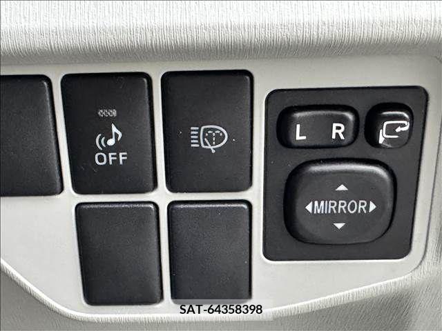 Toyota PRIUS 2014-03 326491-14