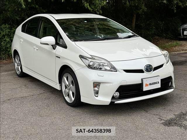 Toyota PRIUS 2014-03 326491-4