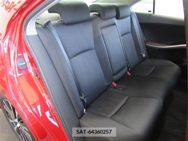 Toyota SAI 2015-12 284009-12