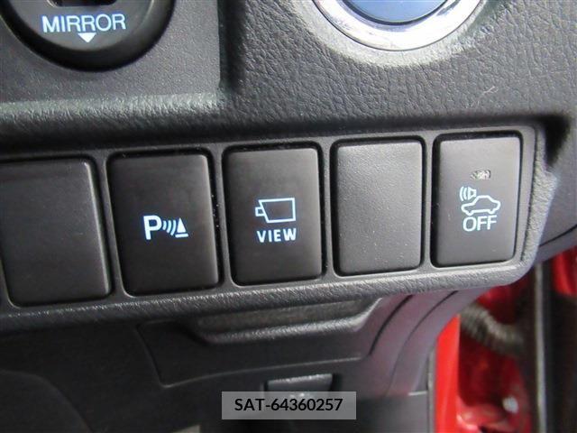 Toyota SAI 2015-12 284009-9