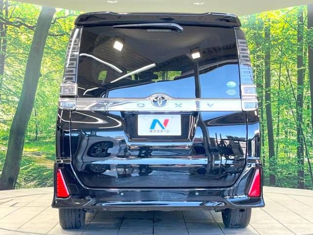 Toyota VOXY 2019-03 182952-15
