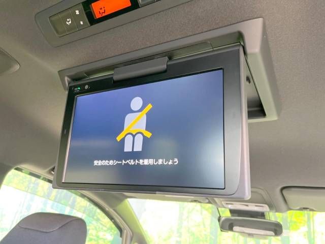 Toyota VOXY 2019-03 182952-4