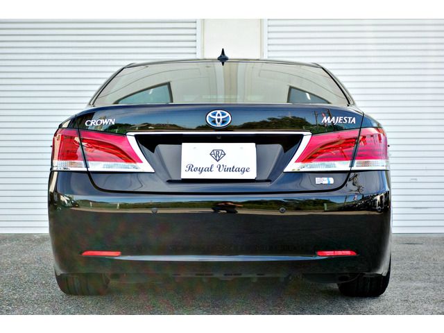 Toyota CROWN MAJESTA 2013-11 20529-1