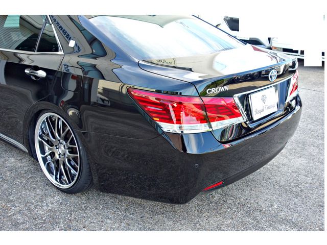 Toyota CROWN MAJESTA 2013-11 20529-19