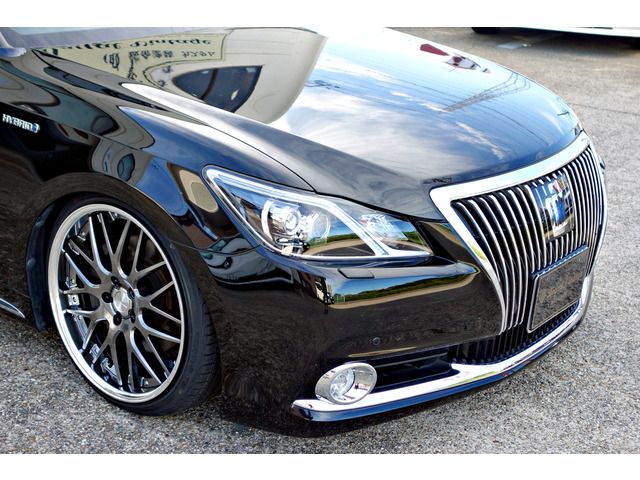 Toyota CROWN MAJESTA 2013-11 20529-7
