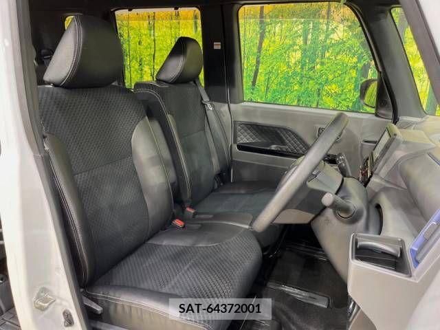 Daihatsu TANTO CUSTOM 2019-09 215681-8