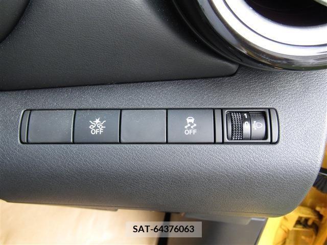 Nissan KICKS 2021-05 314951-17