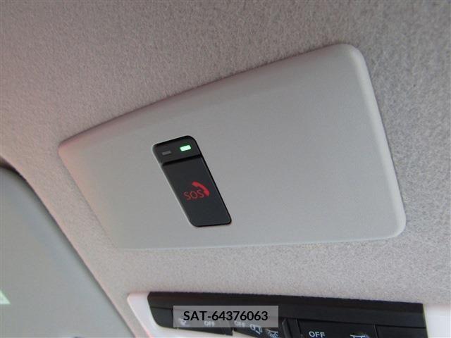 Nissan KICKS 2021-05 314951-18