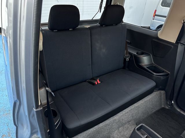 Nissan KIX 2011-06 195626-18