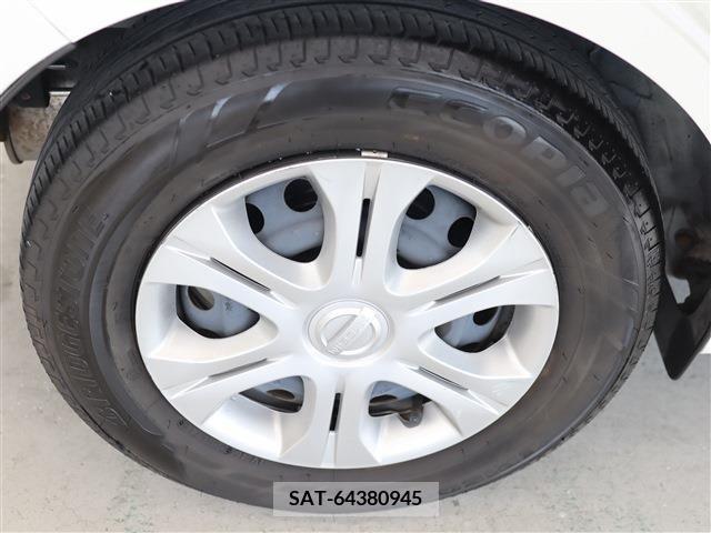 Nissan NOTE 2019-05 279940-7