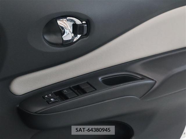 Nissan NOTE 2019-05 279940-4