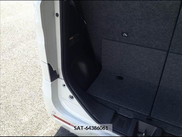 Suzuki SPACIA 2023-07 368556-10