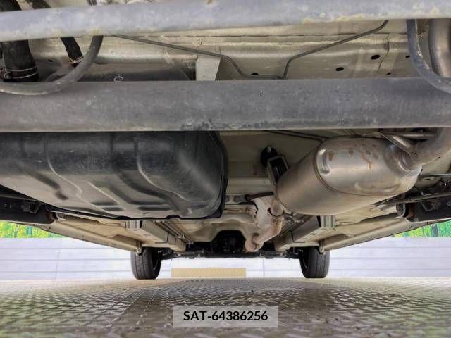 Suzuki PALETTE 2012-02 381233-19