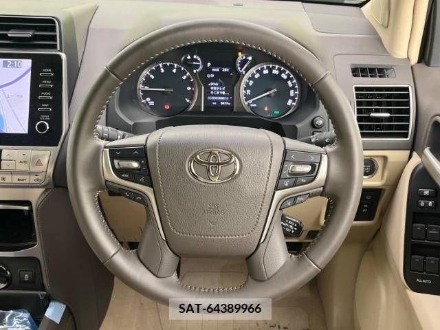 Toyota LAND CRUISER PRADO 2022-10 339275-13