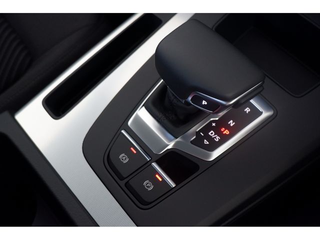 Audi Q5 2022-12 11210-15