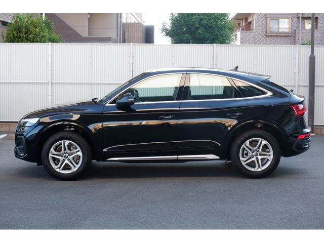 Audi Q5 2022-12 11210-1