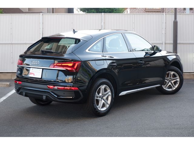 Audi Q5 2022-12 11210-7