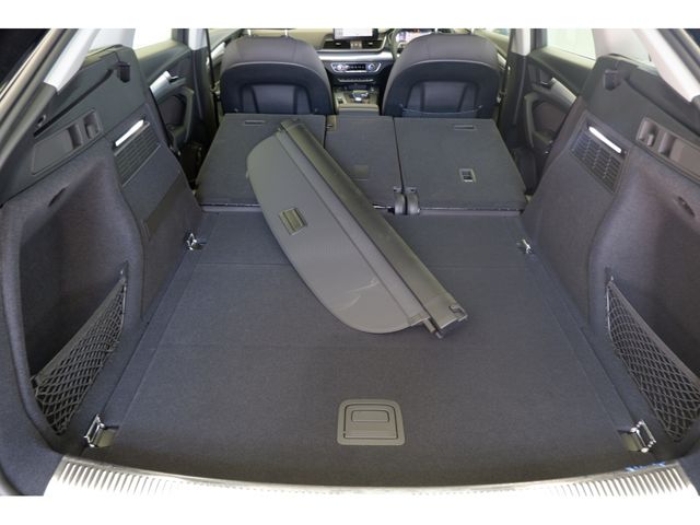 Audi Q5 2022-12 11210-10