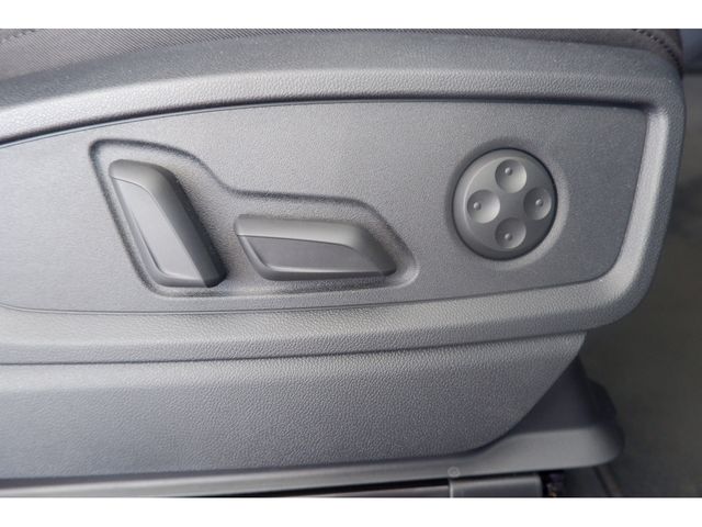 Audi Q5 2022-12 11210-24