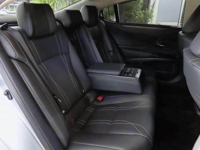 Lexus ES 2021-11 185474-24