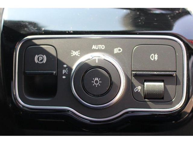 Mercedes Benz A-CLASS 2019-03 3002-24