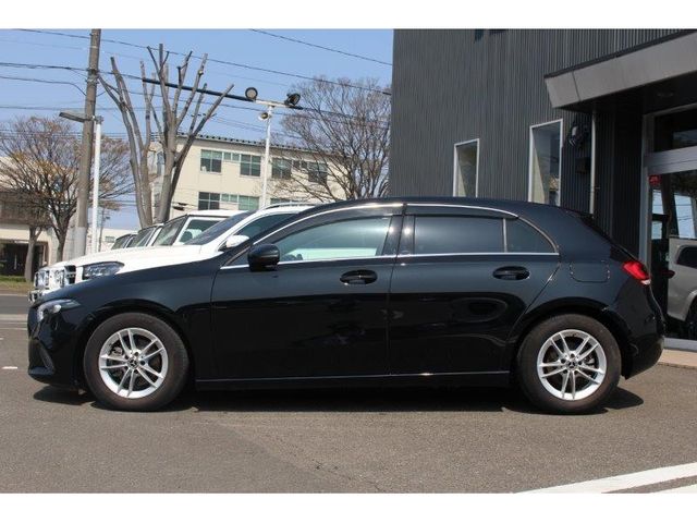 Mercedes Benz A-CLASS 2019-03 3002-3