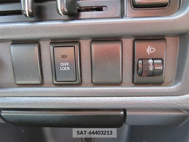 Nissan CLIPPER 2018-12 385998-13