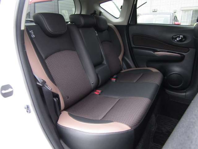Nissan NOTE 2017-05 11011-13