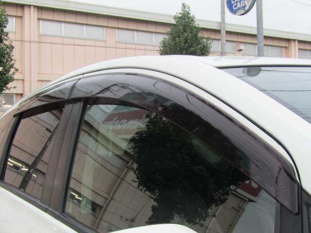 Nissan NOTE 2017-05 11011-18