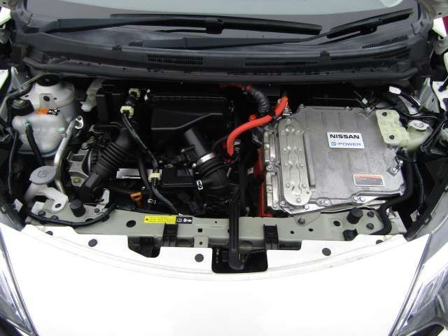 Nissan NOTE 2017-05 11011-15