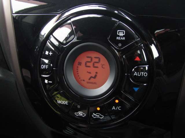 Nissan NOTE 2017-05 11011-8