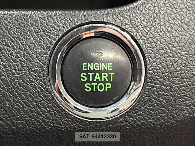 Toyota VOXY 2013-03 217084-7