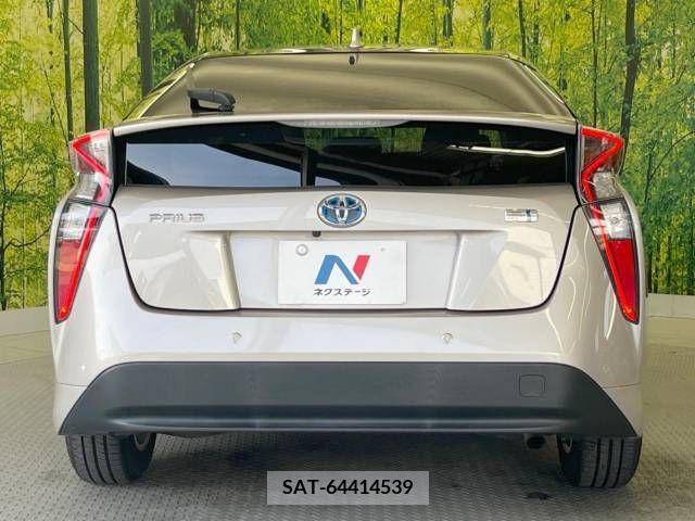 Toyota PRIUS 2016-11 376724-15