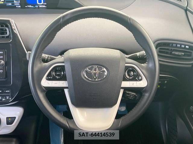 Toyota PRIUS 2016-11 376724-11
