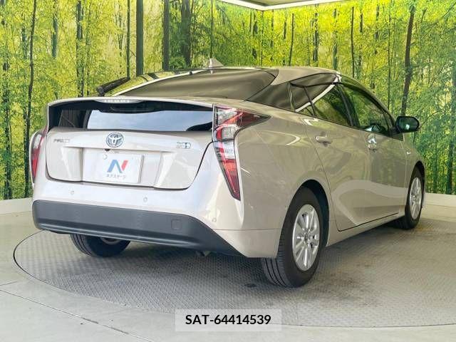 Toyota PRIUS 2016-11 376724-17