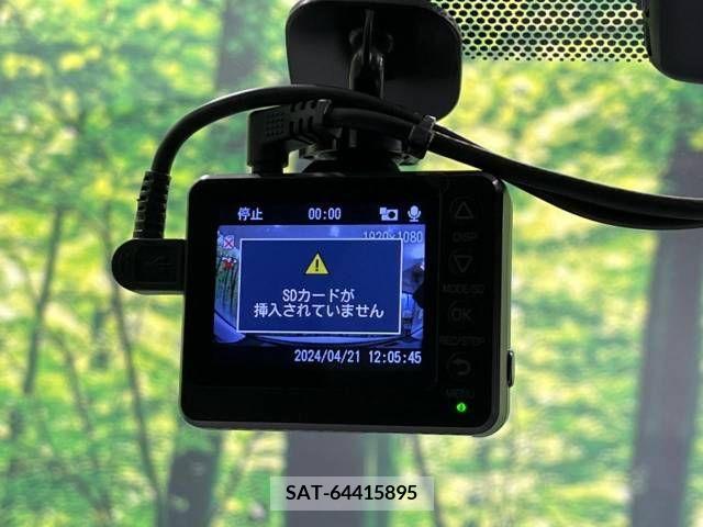 Toyota PRIUS 2017-05 281986-7