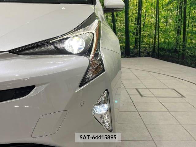 Toyota PRIUS 2017-05 281986-12