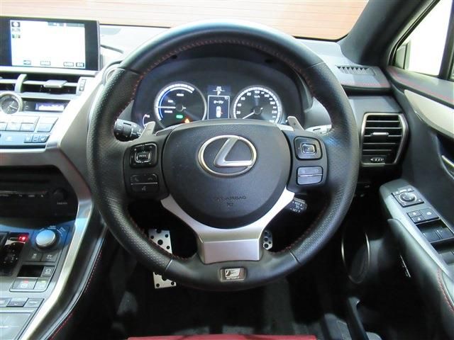 Lexus NX 2015-05 1430-10