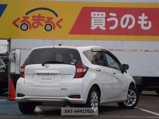 Nissan NOTE 2019-04 228474-1