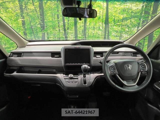 Honda FREED 2021-03 233175-1