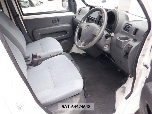 Daihatsu HIJET VAN 2016-10 206674-12