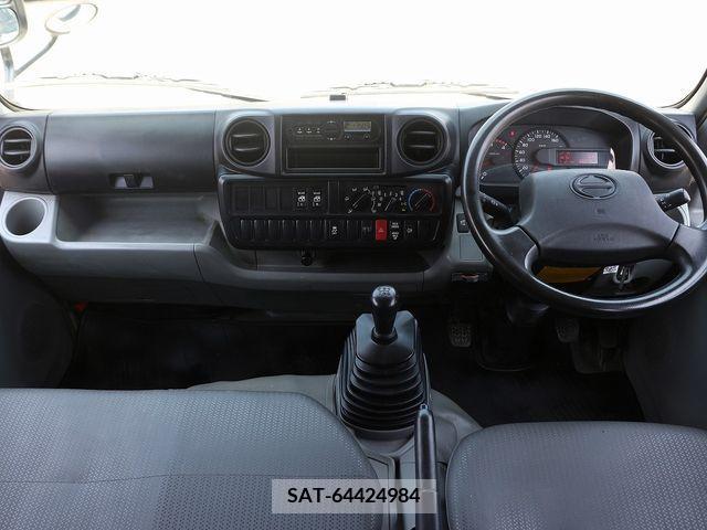 Hino DUTRO 2017-11 343003-20