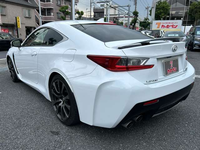 Lexus RC F 2015-02 8842-6