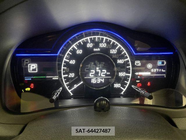 Nissan NOTE 2019-01 327991-25