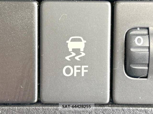 Suzuki ALTO 2017-09 335588-5