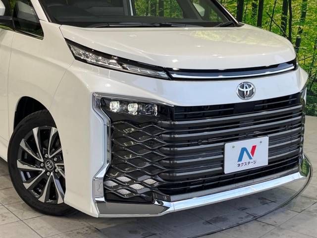 Toyota VOXY 2023-05 195799-13