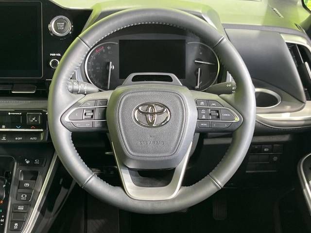 Toyota VOXY 2023-05 195799-12