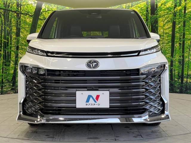 Toyota VOXY 2023-05 195799-15